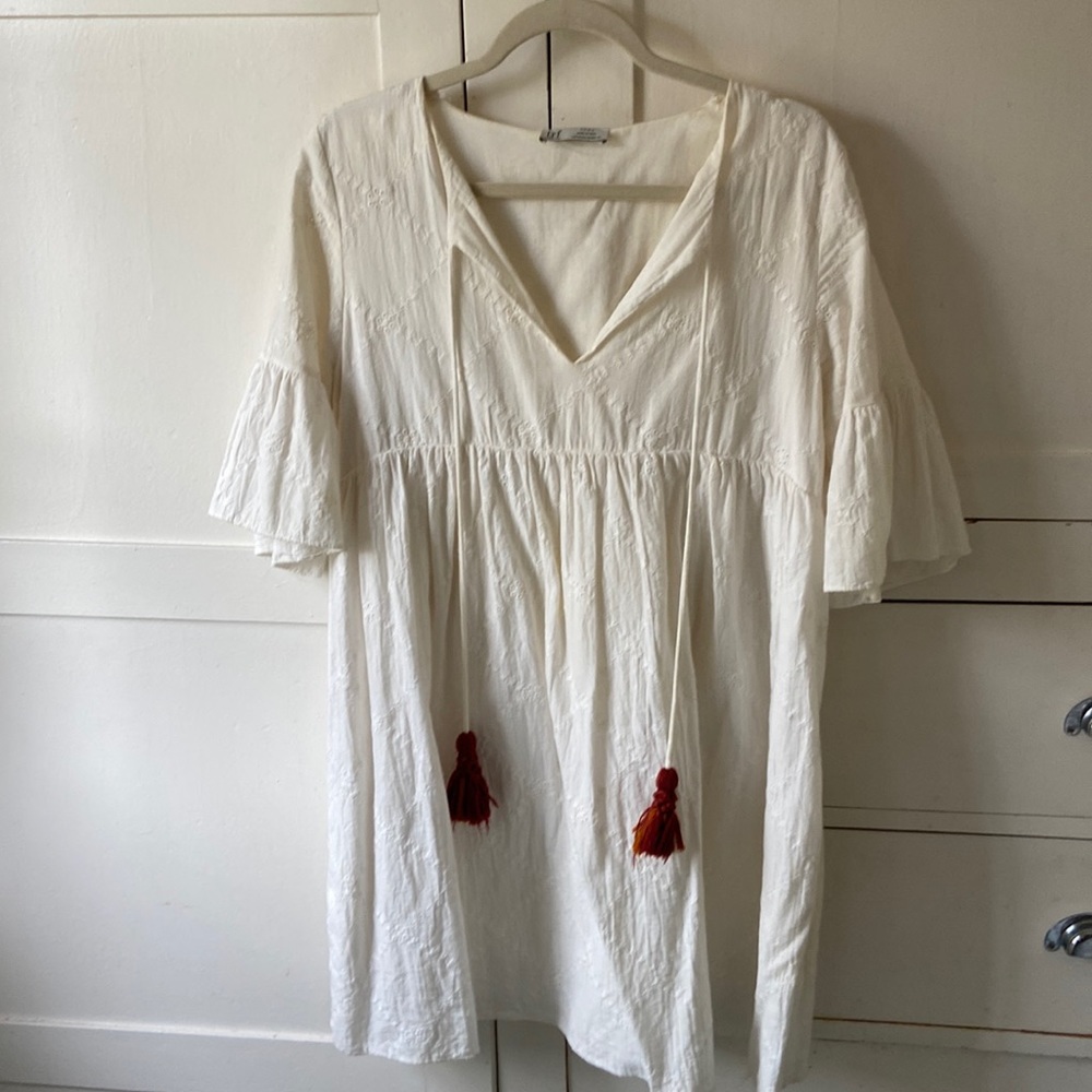 Zara white eyelet dress M worn once
